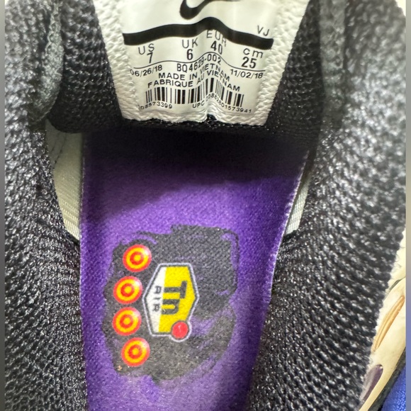 NIKE AIR MAX PLUS VOLTAGE PURPLE - Picture 9 of 9